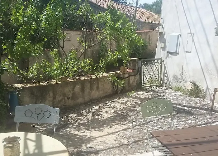 Appartement Dans Hameau Provencal